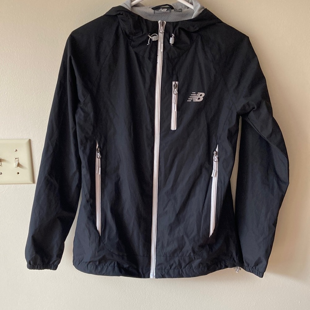 New Balance small lightweight jacket
